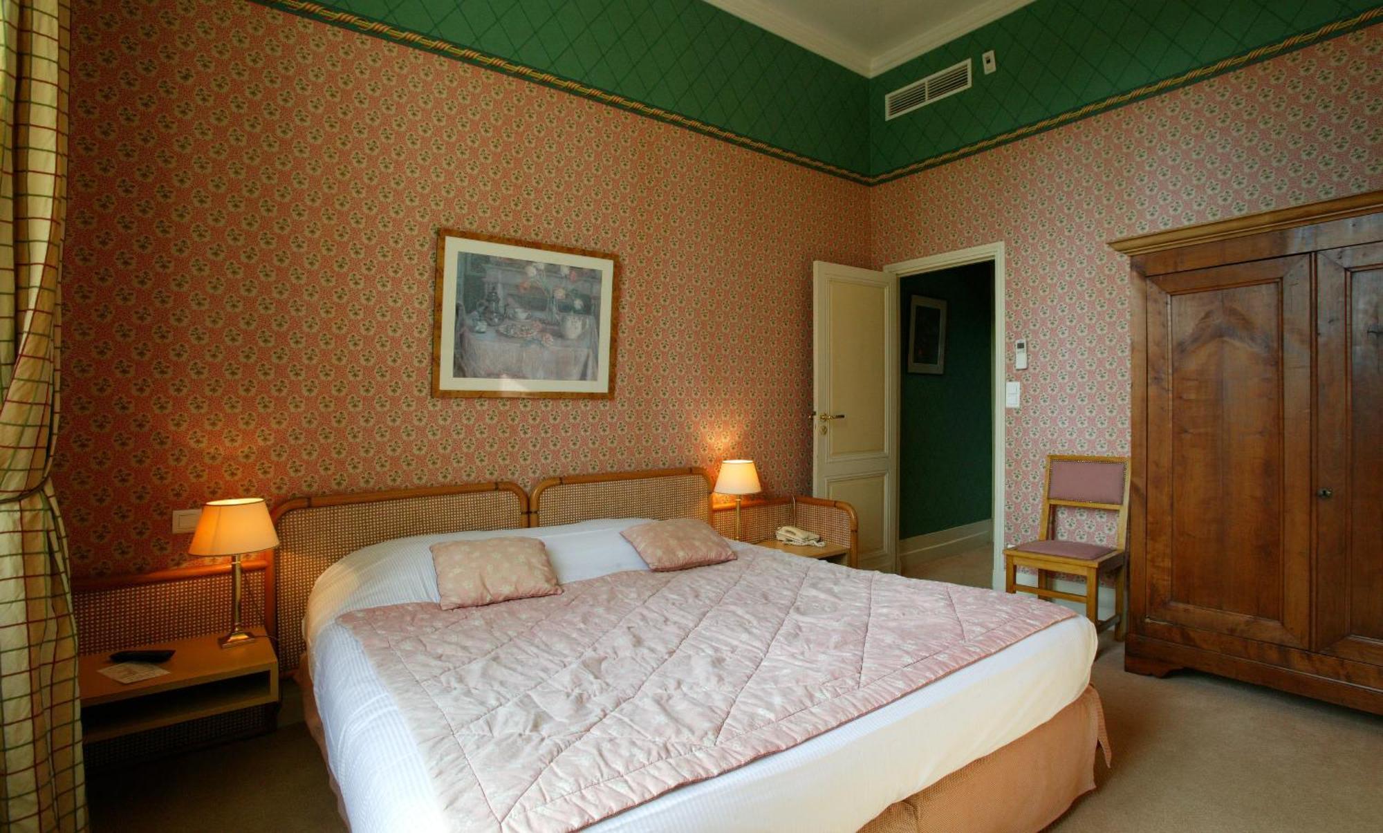 Le Manoir De Bellerive Hotel Le Buisson-de-Cadouin Bagian luar foto
