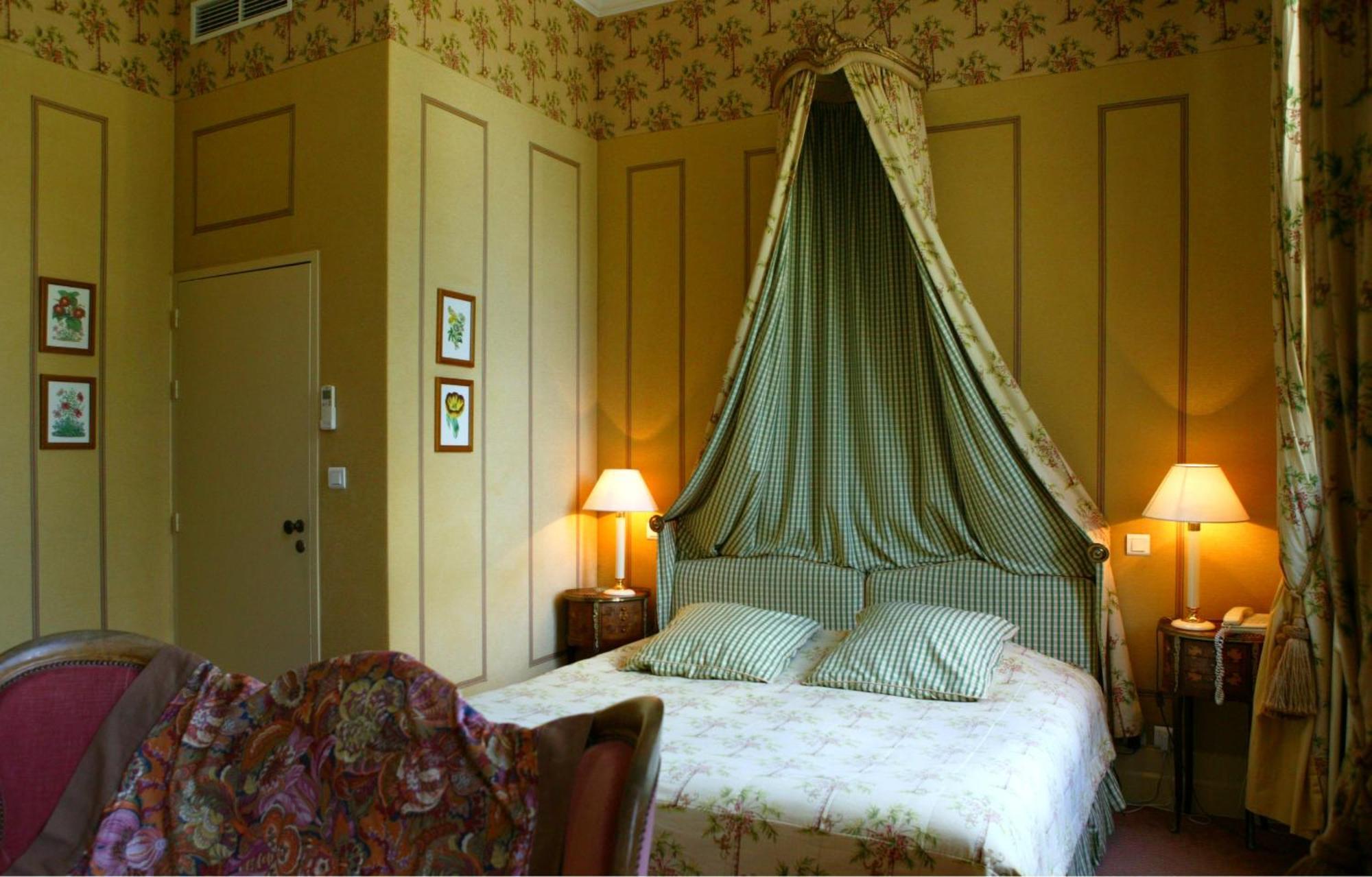 Le Manoir De Bellerive Hotel Le Buisson-de-Cadouin Bagian luar foto